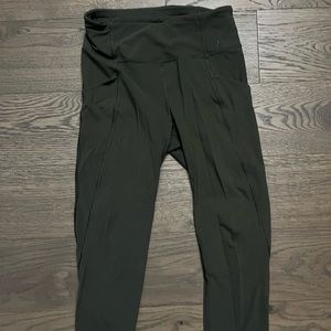 Lululemon Time to sweat 23” size 6